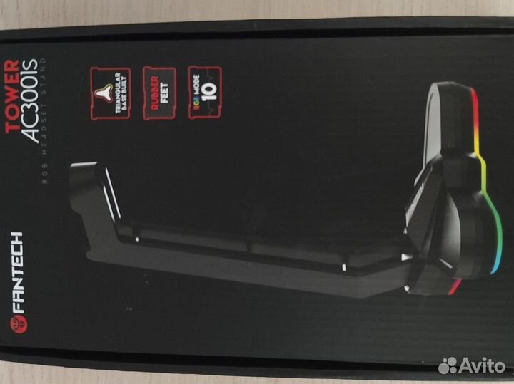 Подставка для наушников и наушники