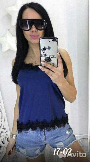 Шелковый топ с кружевом