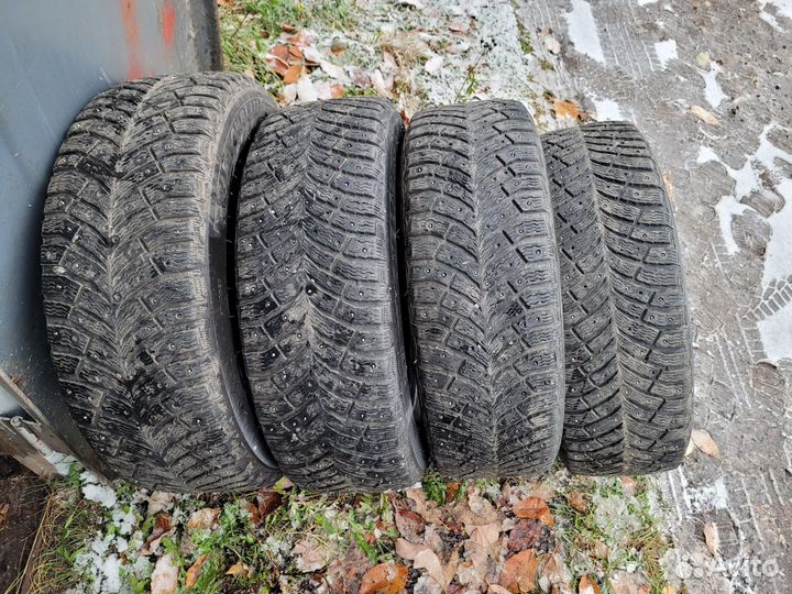 Michelin X-Ice North 4 215/60 R16 90T
