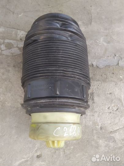 Пневмоподушки задние Mercedes w212 w218 пробег 18т
