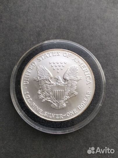 Серебряная монета Шагающая Свобода 1 доллар 2002