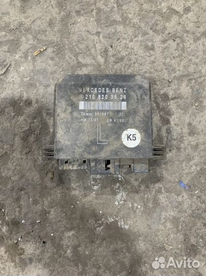 Блок комфорта Mercedes-Benz W10 E-Class