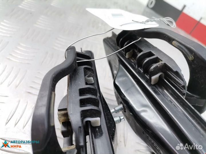 Стеклоподъемник передний правый Skoda Rapid 2015