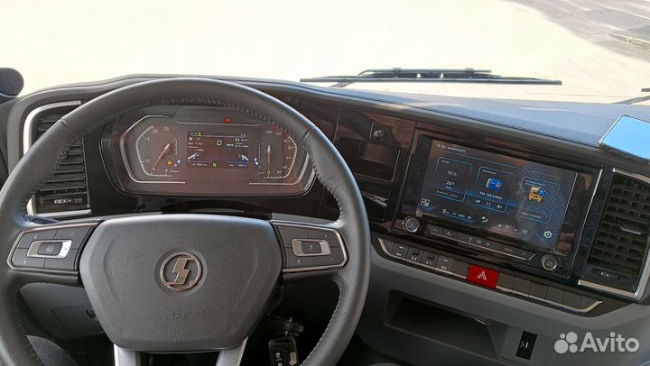 Shacman (Shaanxi) SX32586V385 с КМУ, 2024