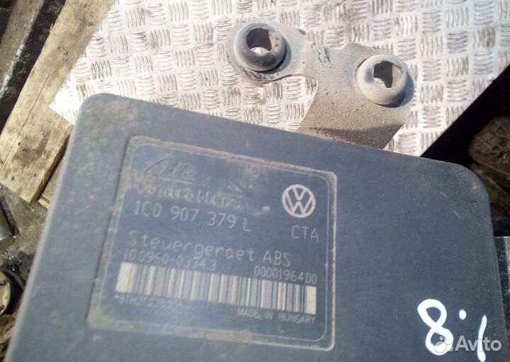 Блок ABS (насос) VAG