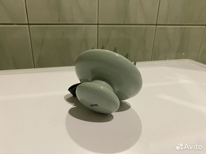 Массажная щетка