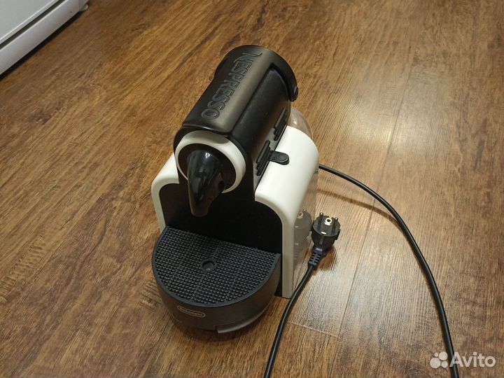 Капсульная кофемашина nespresso