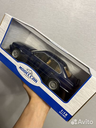 Модель E34 alpina B10 4.6 MCG 1:18