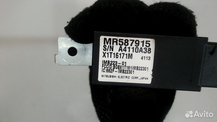 Блок комфорта Mitsubishi Galant, 2004