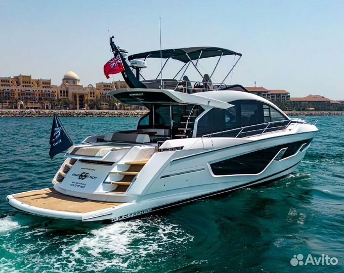 Моторная яхта Sunseeker 65 Sport Yacht