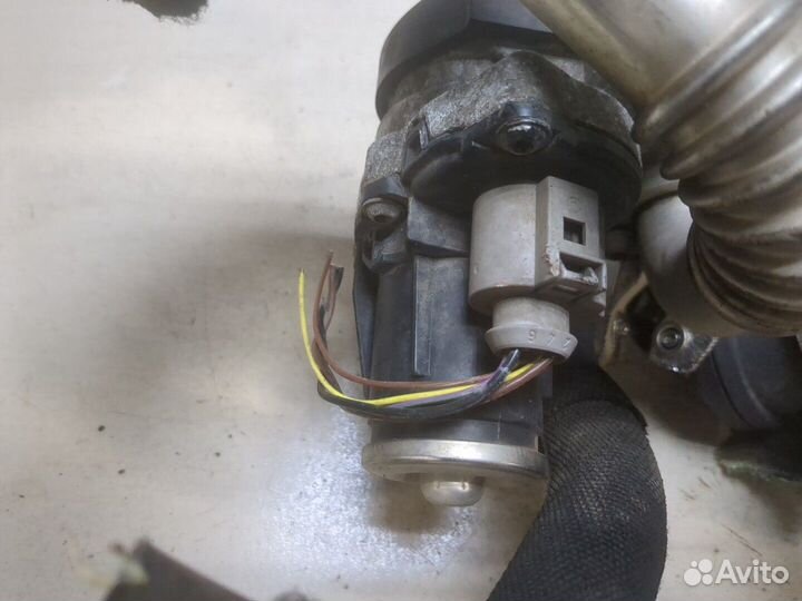 Клапан рециркуляции газов Volkswagen Tiguan, 2011