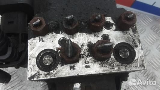 Блок ABS jeep grand cherokee WK2 (MML06KW01)