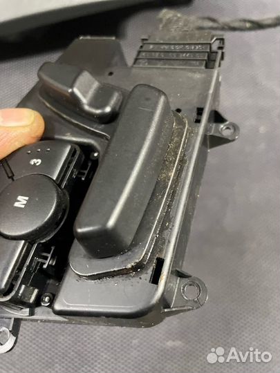 Блок управления сидением передний левый