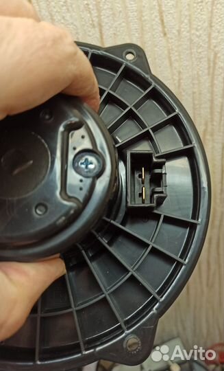 Мотор печки c крыльчаткой Krauf на Субару