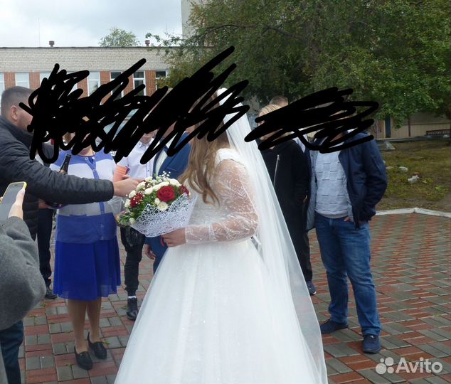 Свадебное платье