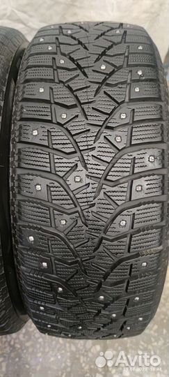 Bridgestone Blizzak Spike-02 205/55 R16 91T
