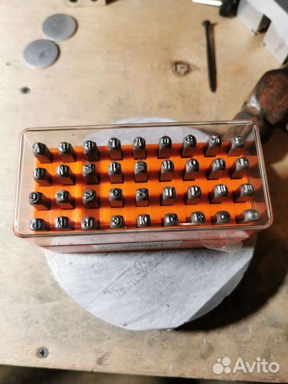 Алфавит для чеканки / штампы