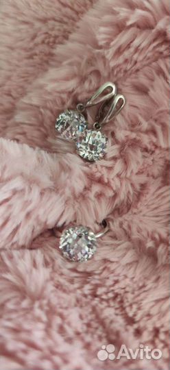 Серебряные серьги и кольцо