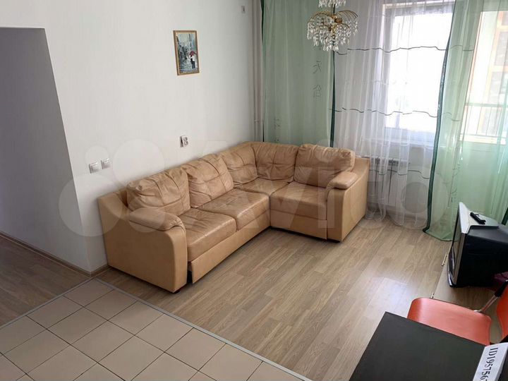 2-к. квартира, 57 м², 8/17 эт.