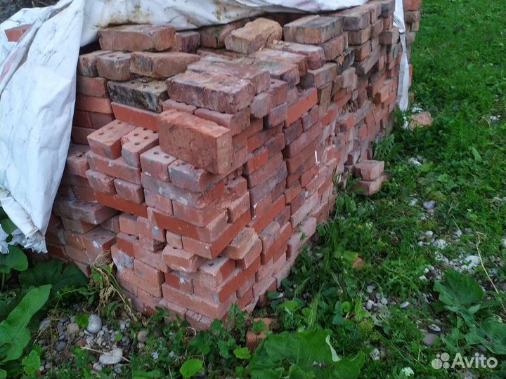 Кирпич бу