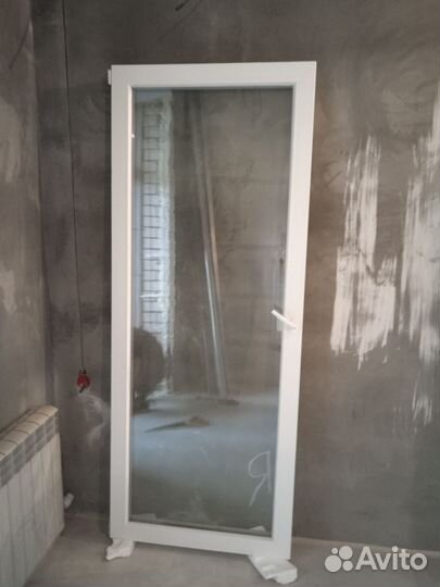 Оконный блок с дверью