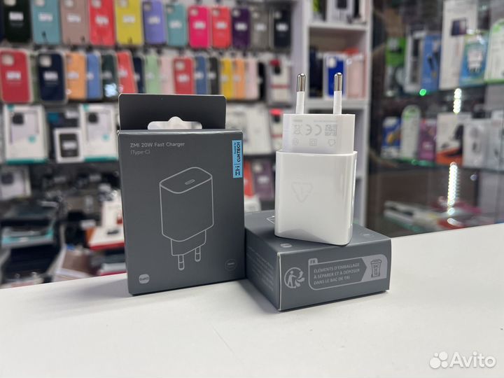 Зарядное устройство на iPhone 20W