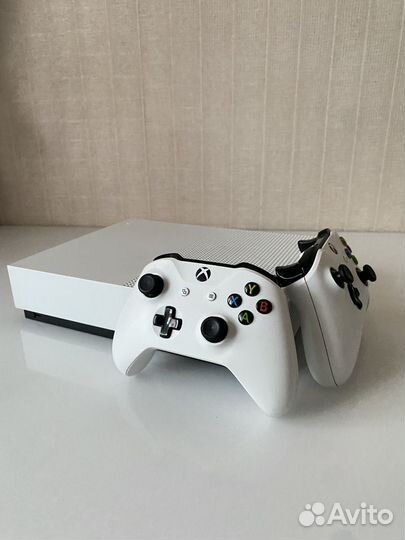Xbox One S