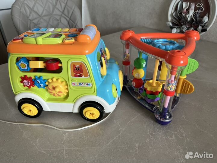 Развивающие игрушки для малышей пакетом