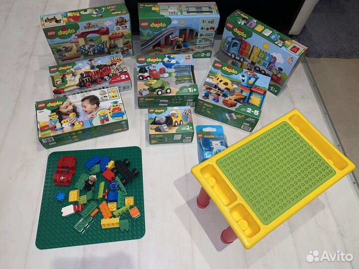 Lego duplo (наборы, стол, пластина)