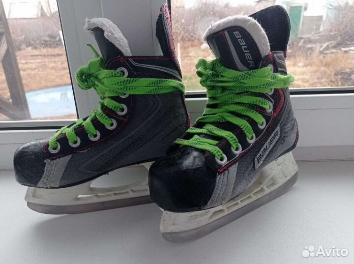 Хоккейные коньки детские bauer