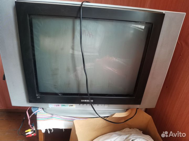 Телевизор samsung