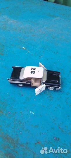 Машинка моделька