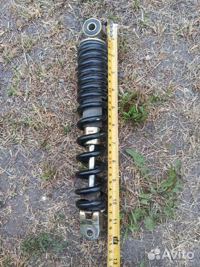 Задний амортизатор на скутер