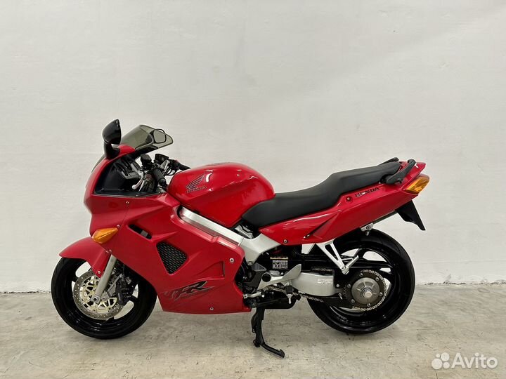 Honda VFR800Fi инжектор. Из Европы, без пробега