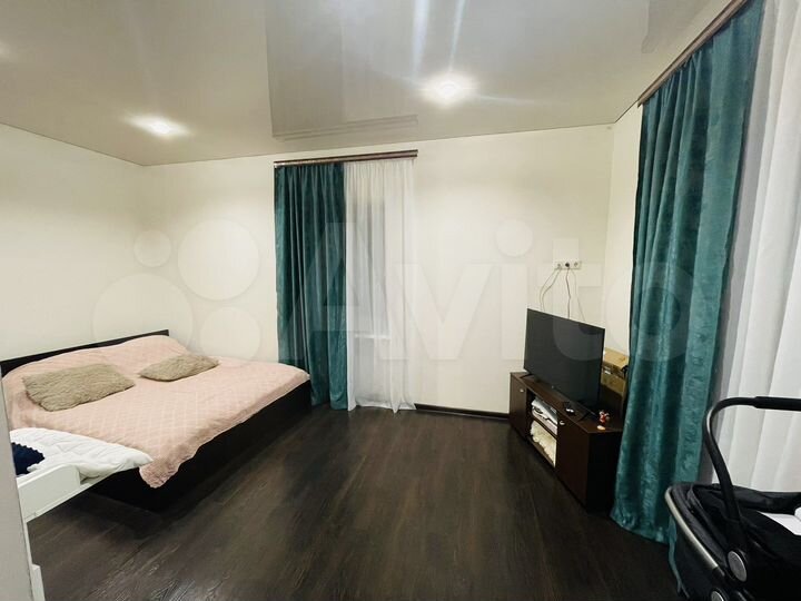 Дом 156 м² на участке 5,6 сот.