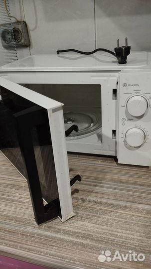 Микроволновая печь на запчасти