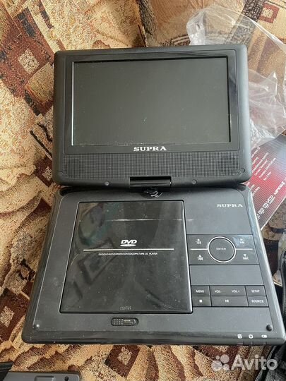 Портативный видеопроигрыватель