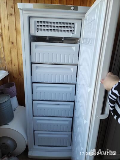 Морозильная камера Indesit no frost