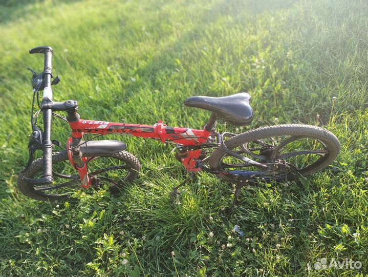 Велосипед на литых дисках 26