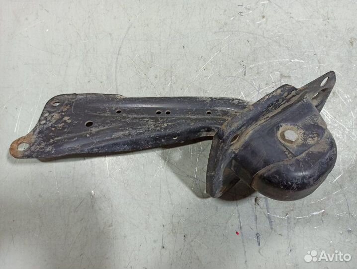 Рычаг подвески левый Volkswagen Golf 7