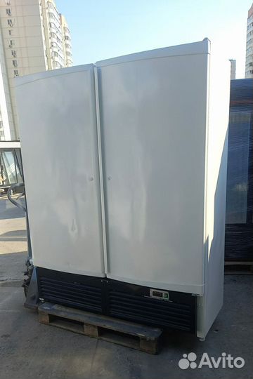 Холодильный шкаф Ариада R1400M