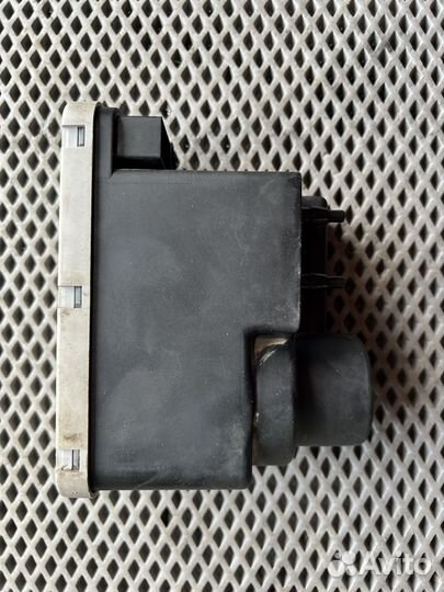 Компрессор центрального замка Mercedes-Benz