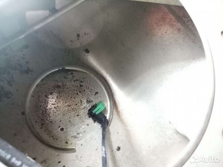 Топливный бак для Mazda CX7. 2007г