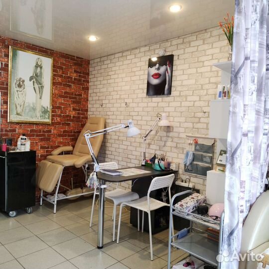 Мастер по наращиванию ресниц, Лешмейкер