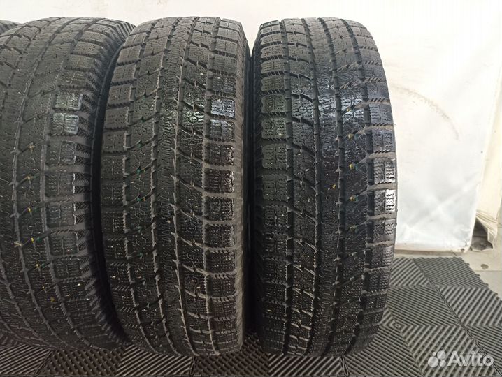 R16 Toyo Observe GSi-5 225/70, PCD 5x114.3 DIA 60.1