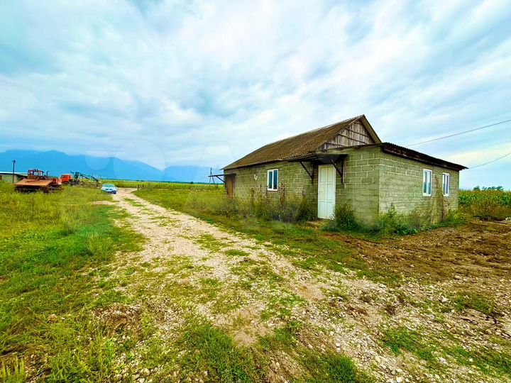 Продам здание, 13000 м²