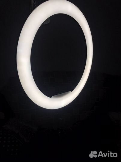 Кольцевая лампа