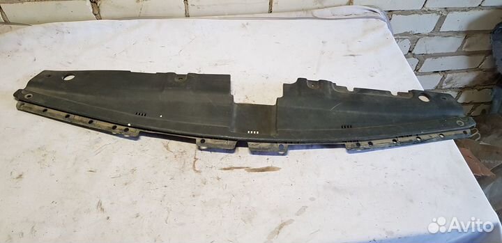 Hyundai Solaris Кожух замка капота рестал