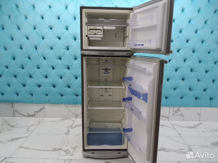 Холодильник Whirlpool ARC 4020/1 IX
