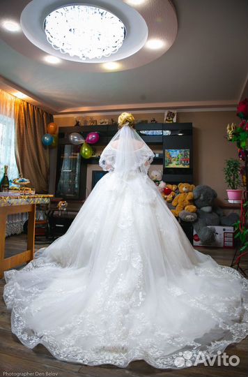 Свадебное платье